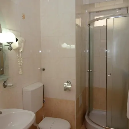 Class Hotel 3*