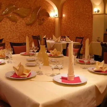 Hotel Class 3*