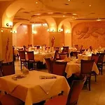 Hotel Class 3*