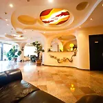 Class Hotel
